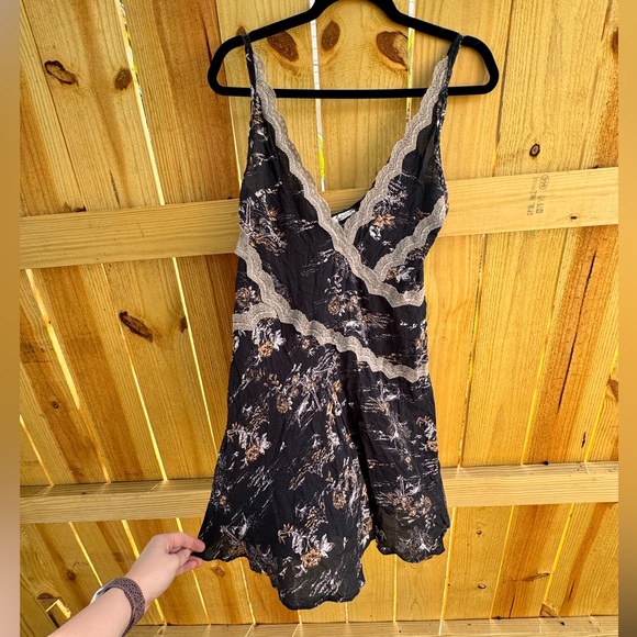 FREE PEOPLE INTIMATELY Slip My Mind Printed Trapeze Dress - Picture 12 of 14